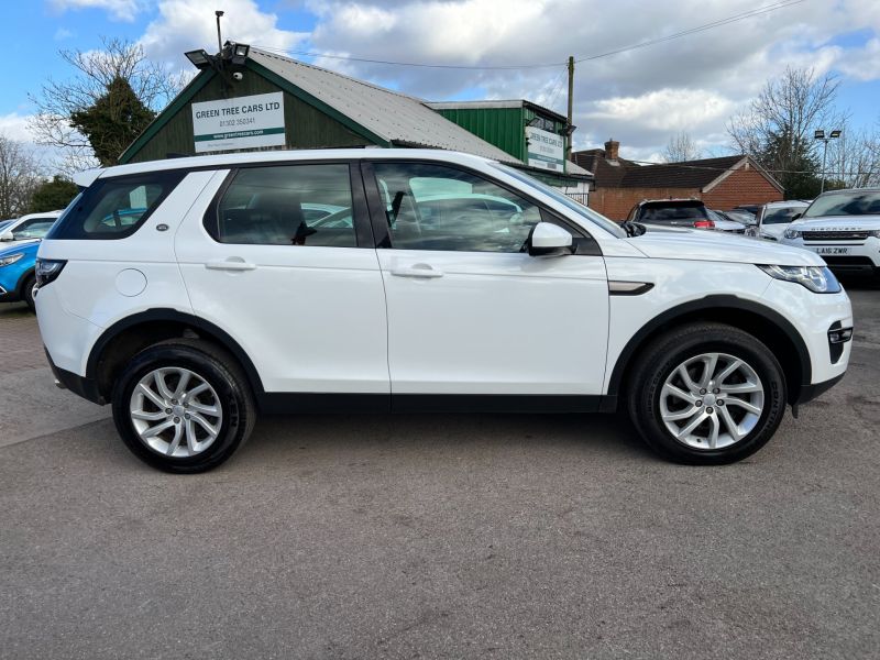 LAND ROVER DISCOVERY SPORT TD4 SE TECH - 2385 - 5