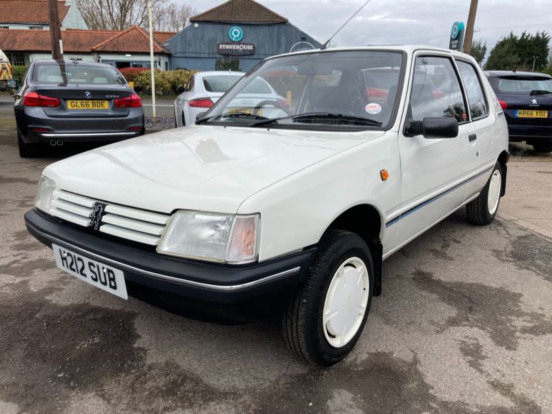 Used PEUGEOT 205 in Hatfield, South Yorkshire for sale